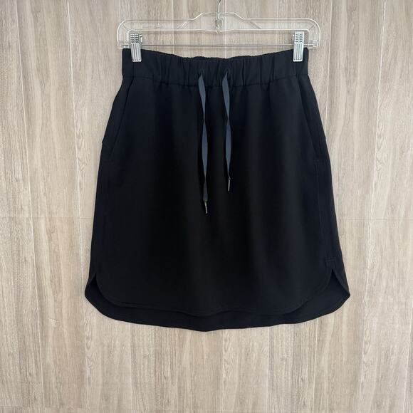 Lululemon On The Fly Pull On Skirt Size 6 Pockets Black Woven Elastic Waist - Picture 1 of 13